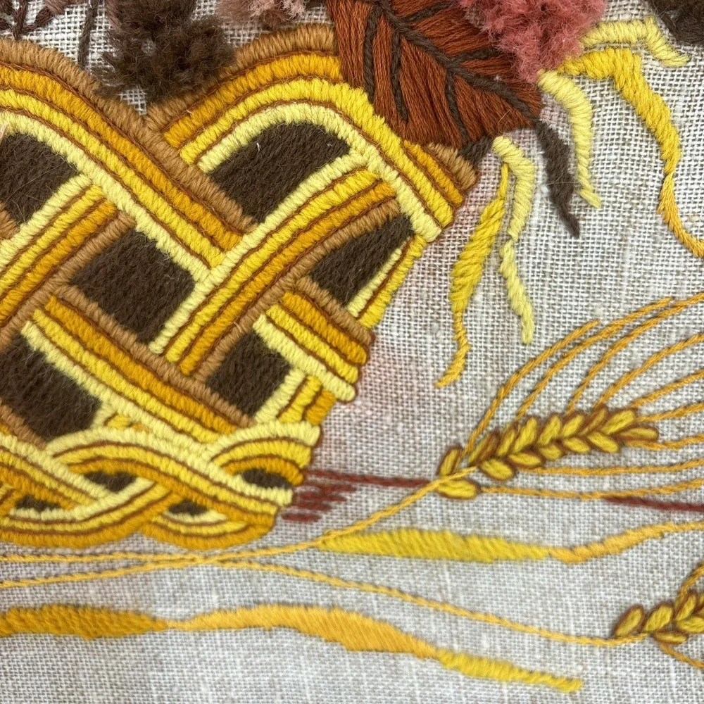 Vtg Latch Hook Rug Wall Hanging Handmade‎ Fall Basket Framed Art 26